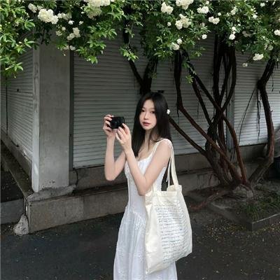 战火四千金